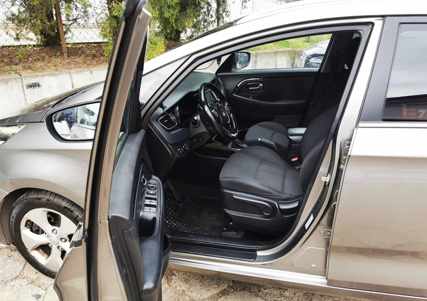 Kia Carens cena 45900 przebieg: 137000, rok produkcji 2015 z Szczecin małe 106